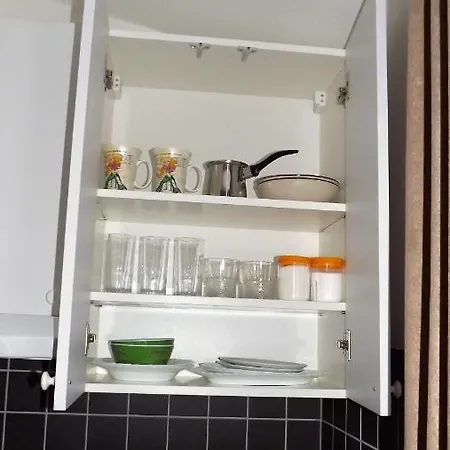 Cozy 16 With Double Bed Sleeper Couch Apartman *